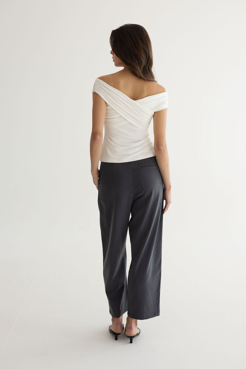 Top Mai ivory