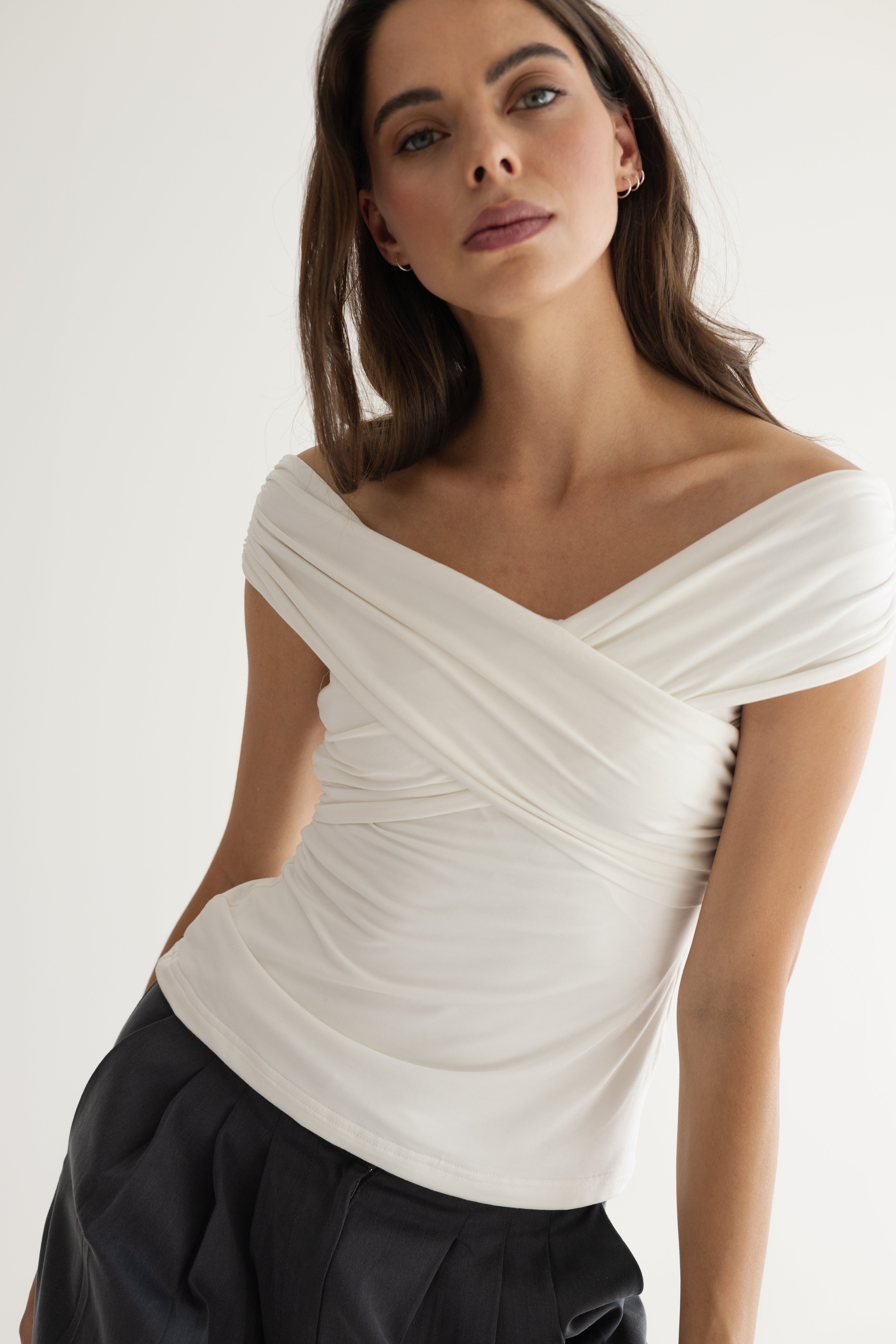 Top Mai ivory