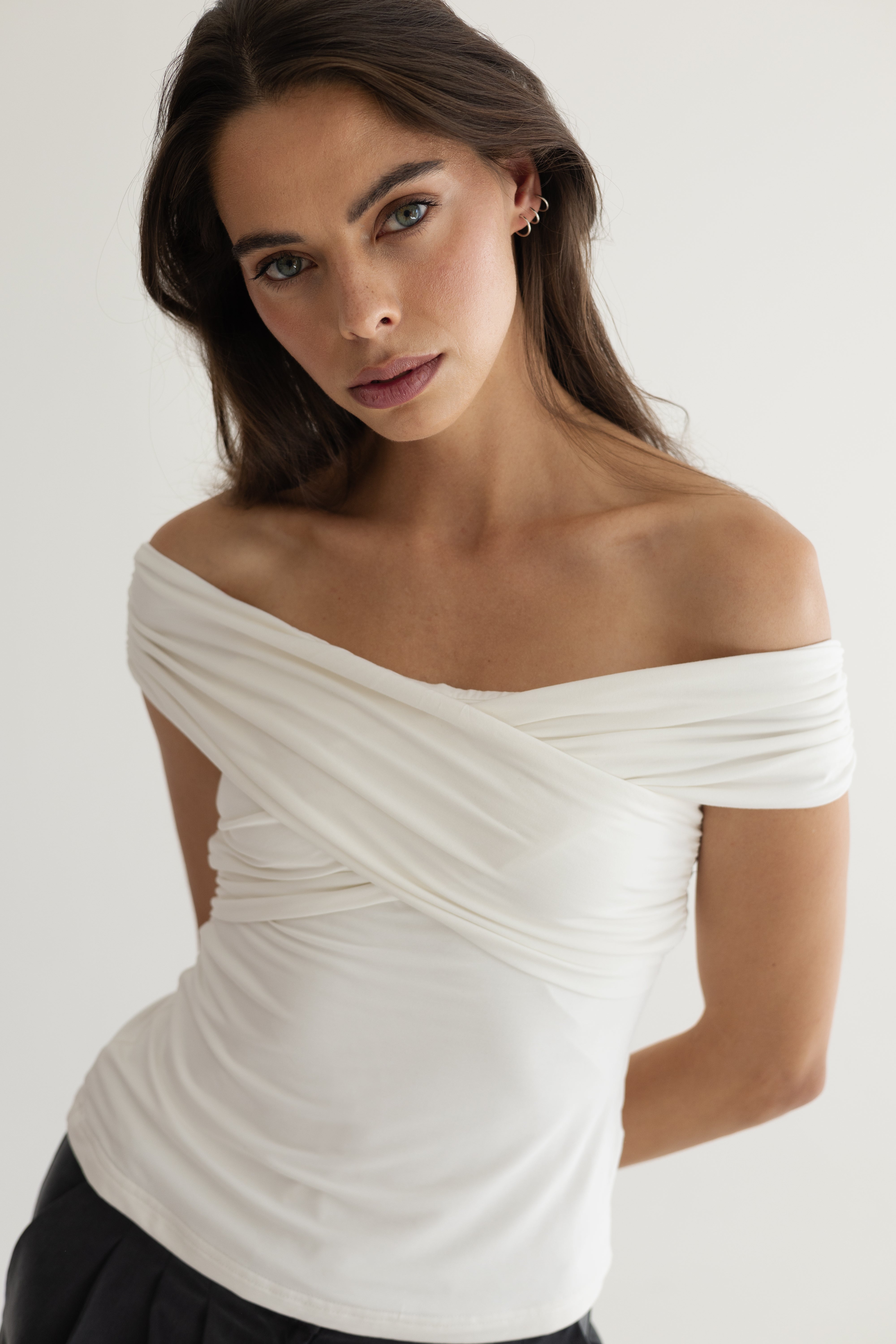 Top Mai ivory